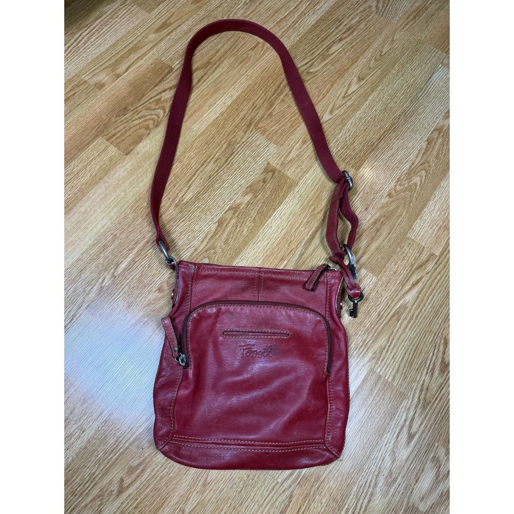 Fossil Vintage Y2K Boho Messenger Crossbody Retro 90s Bag Red Leather Purse
